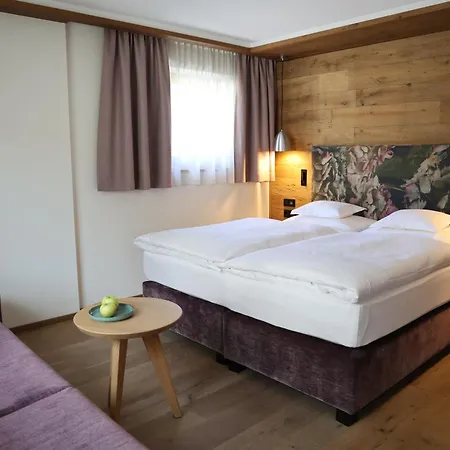 Готель Garni Glockenstuhl