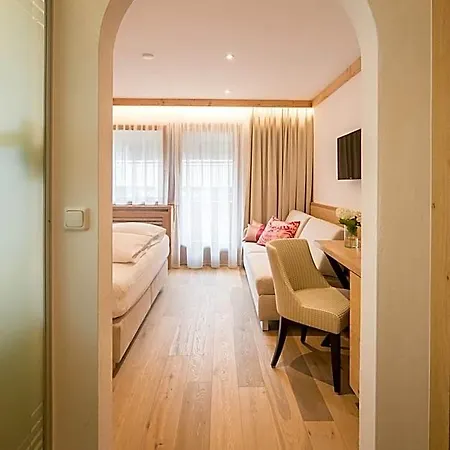 Garni Glockenstuhl Hotel 3*