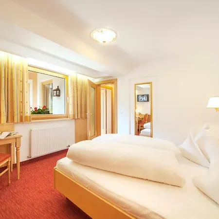 Garni Glockenstuhl Майргофен