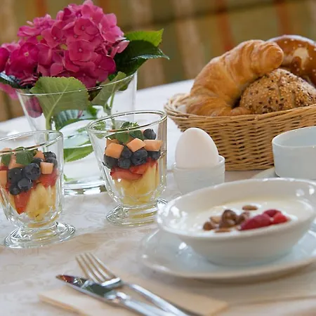 Hotel Garni Glockenstuhl 3*