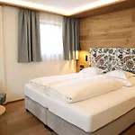 Garni Glockenstuhl Otel 3*
